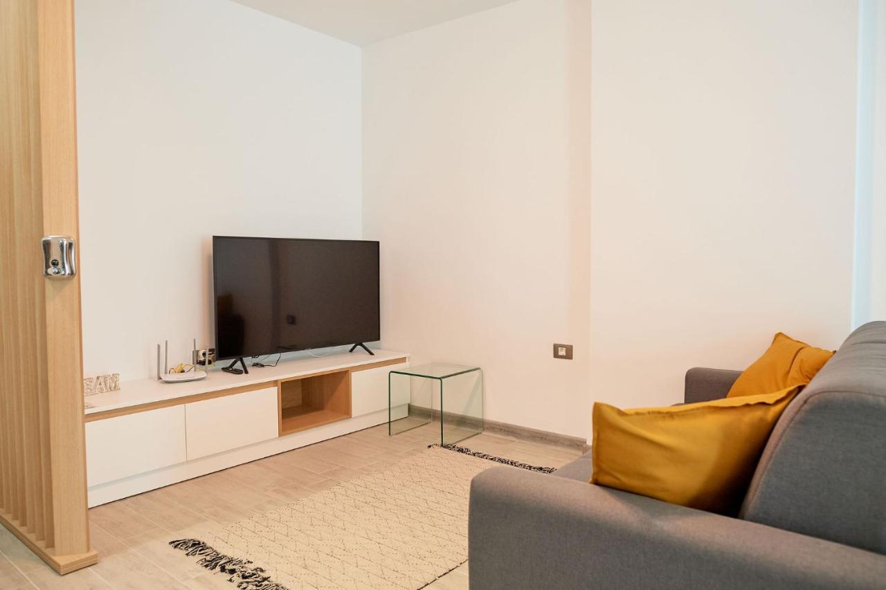 Opal Luxury Apartment 109 Spa N Pool Beach Resort Navodari Exterior photo